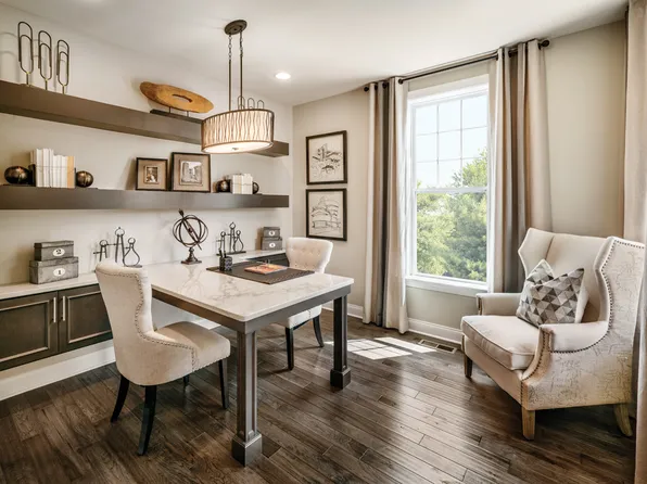 117 Winding Ridge Way, Danbury, CT 06810