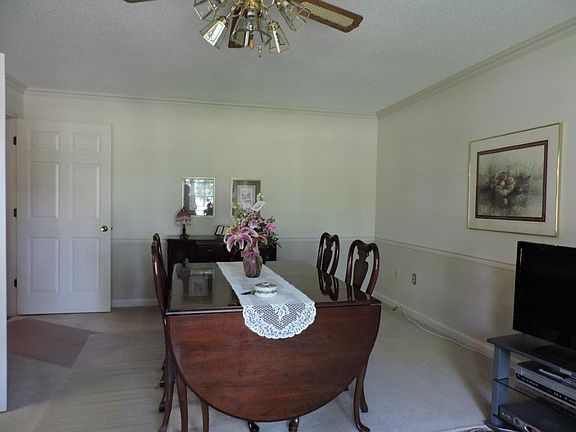 5th image of 101 Deerwood Dr