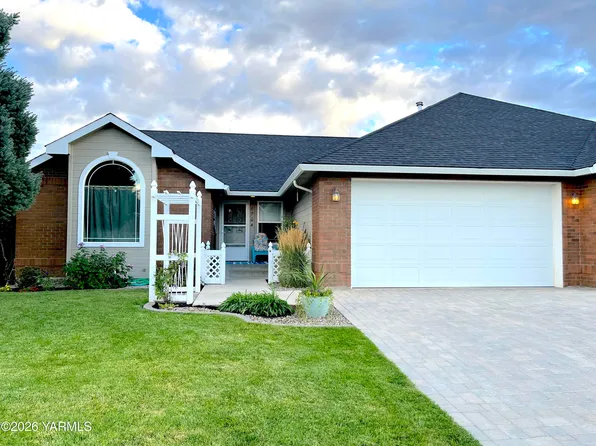 8704 Midvale Rd, Yakima, WA 98908