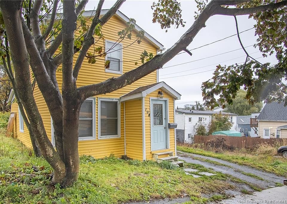 1st image of 194 Watson St