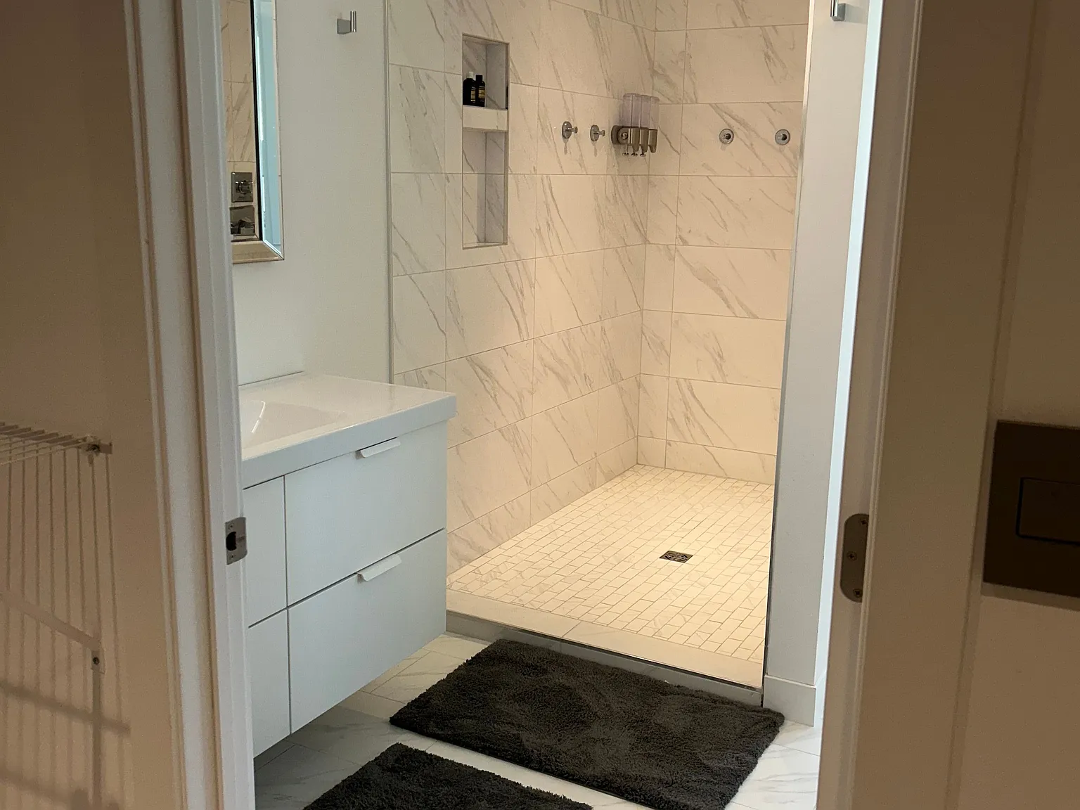 2 bed, 2.0 bath, 1300 sqft, $1,500 — Photo 2