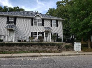 18 Thrasher Ct, Marlboro, NJ 07746