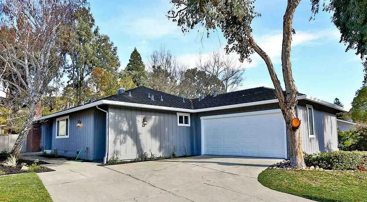590 Saint George Rd photo 1