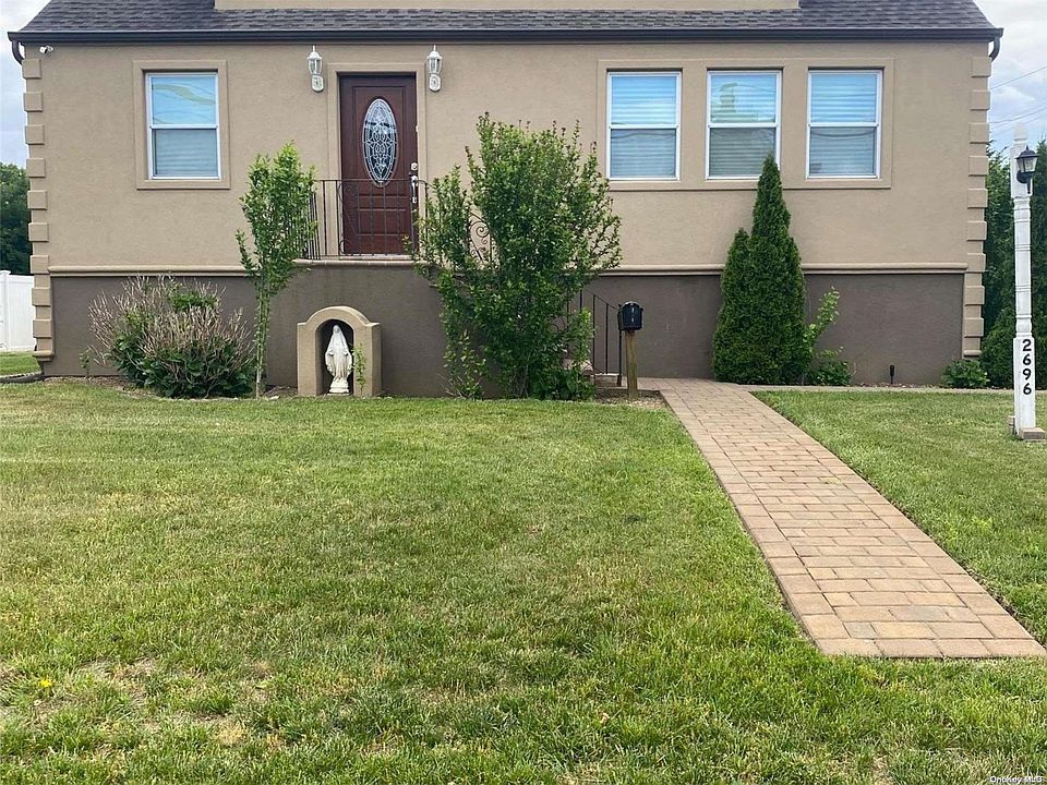 1st image of 2696 Landing Avenue