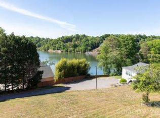1050 21st Ave NW APT 90, Hickory, NC 28601