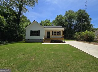 121 Lewis St, Summerville, GA 30747
