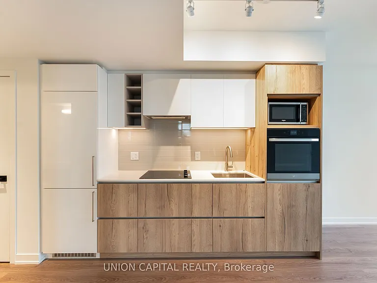 319 Jarvis St #3702 — Photo 1