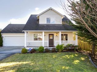 1779 SW Sunnyside Ave, Oak Harbor, WA 98277