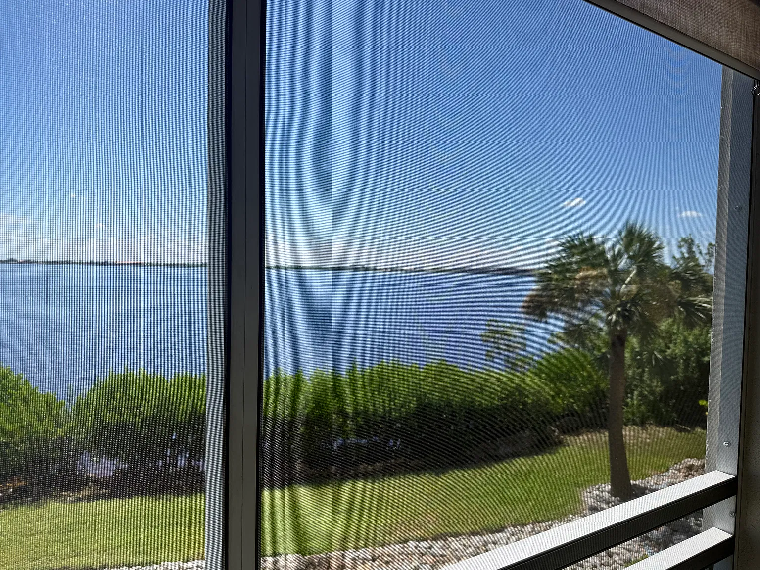 2 bed, 1720 sqft, $1,900 — Photo 2