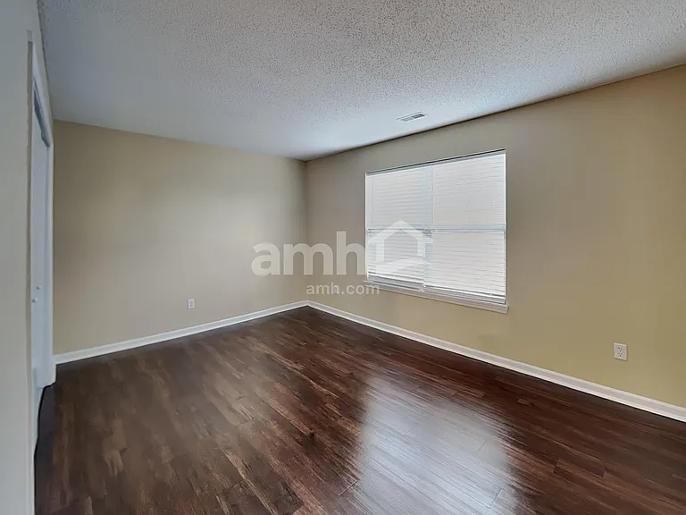 2265 Lakecrest Dr — Photo 14