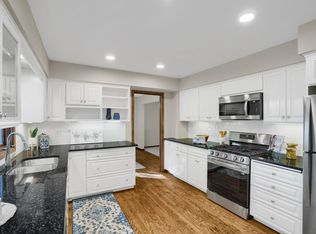 7322 Claredon Dr, Edina, MN 55439