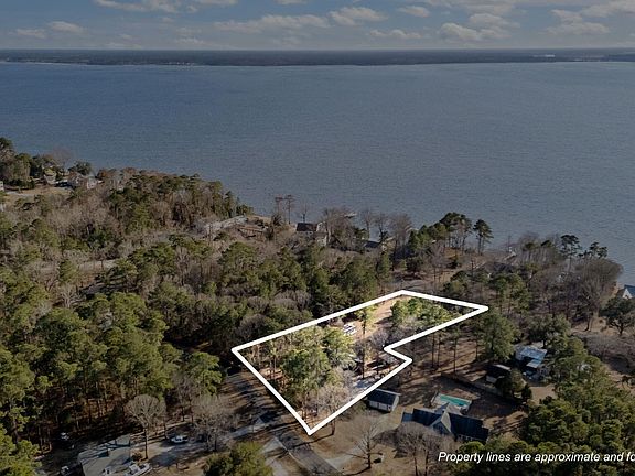 2nd image of 135 Wilson Circle