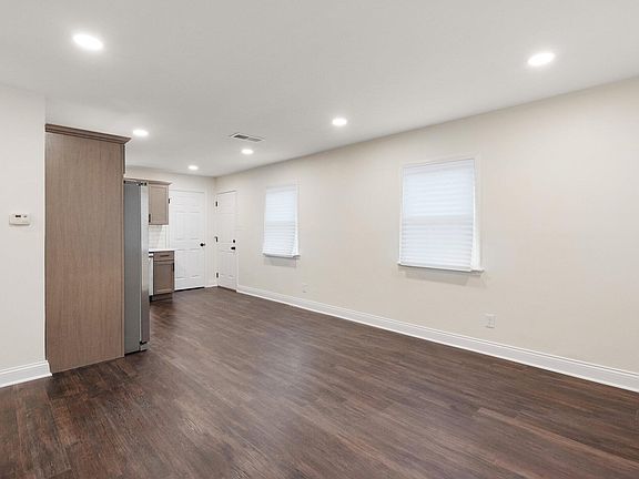 4th image of 4126 W 21st Ave