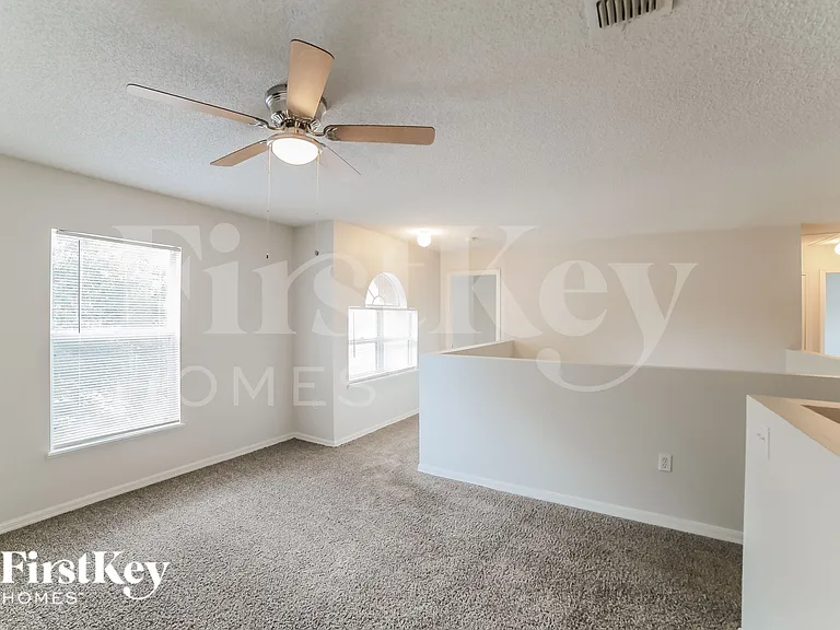 12742 Lake Vista Dr — Photo 8