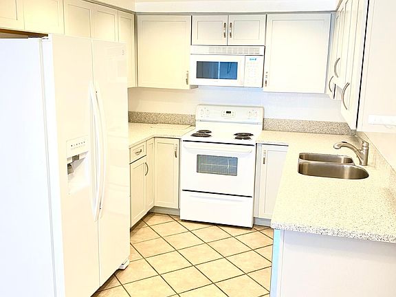 4th image of 1226 Patricia Ave Unit 61