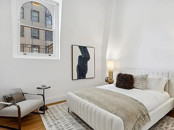 4th image of 55 Reade St #6A