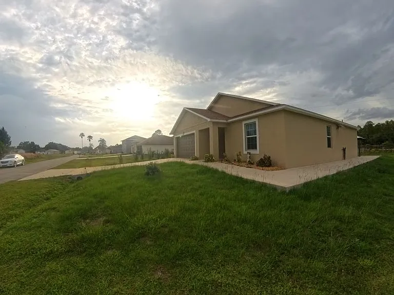 25283 Canterbury Dr — Photo 12