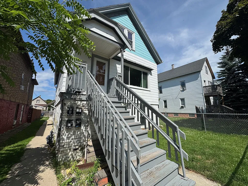 2451 S 9th St #3-B