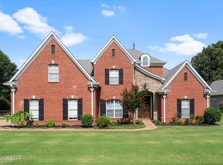 1665 Cedar Lake Cir, Hernando, MS 38632