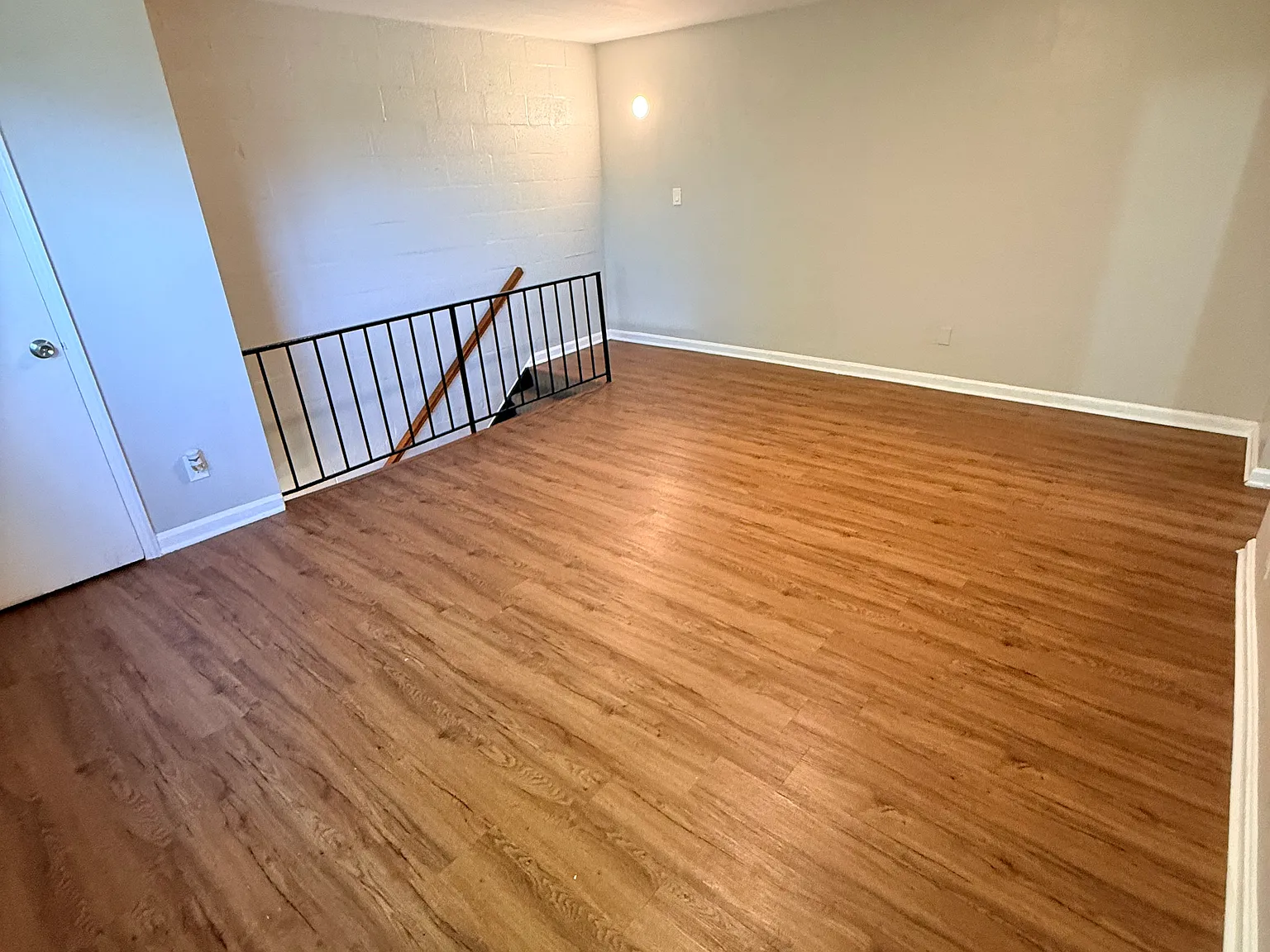 2 bed, 650 sqft, $1,700 — Photo 3