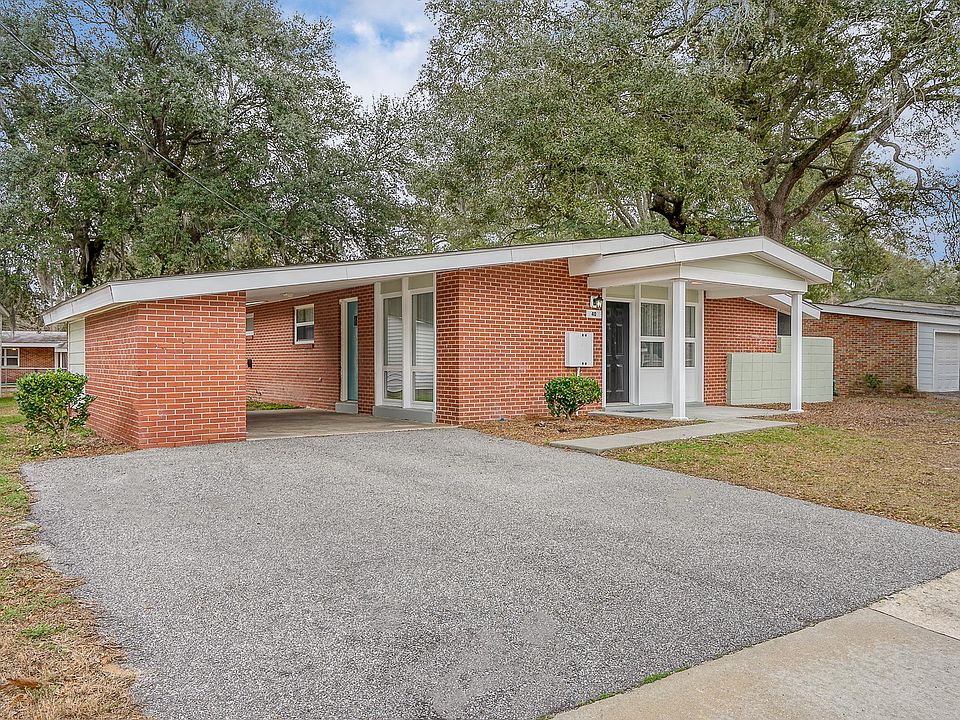 Available in 2, 3 and 4-bedroom units with and without 1 car garage