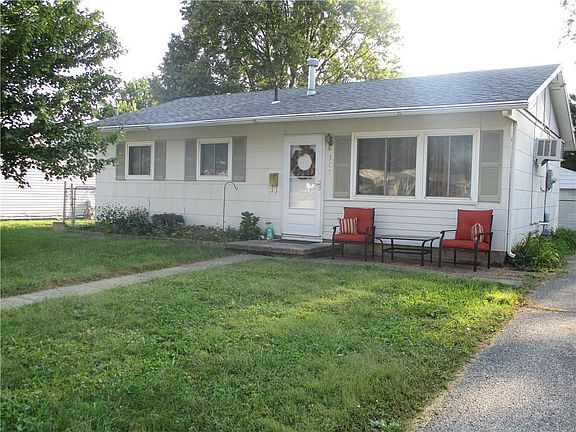 2nd image of 309 Blaine Ave