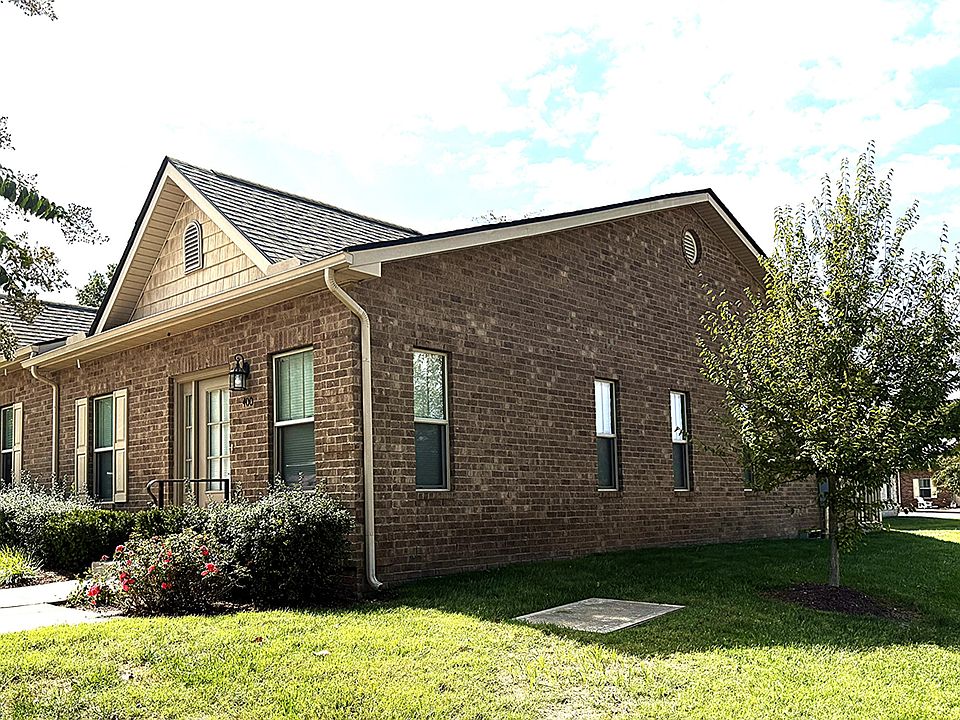 1st image of 400 Buchanan Ct