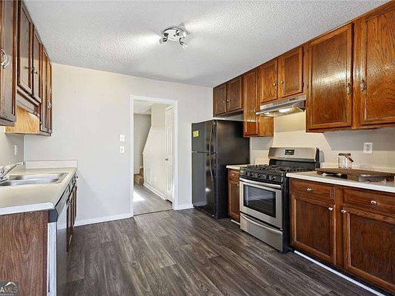 4th image of 1080 Magnolia Way SE