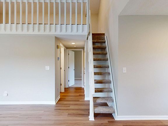 4th image of 200 Rollins Drive #19