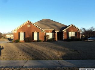 213 Magnolia Glen Dr, Huntsville, AL 35811