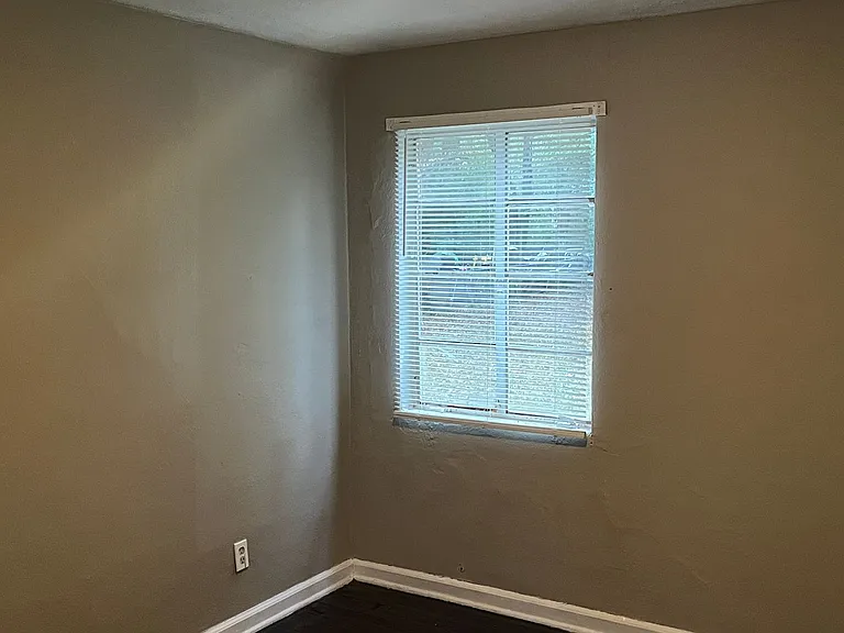 922 Harbison Dr — Photo 11