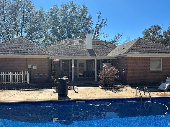 2nd image of 31180 Wakefield Dr