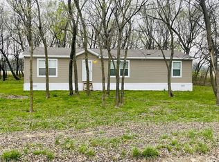 1518 NW 10th St, Columbus, KS 66725