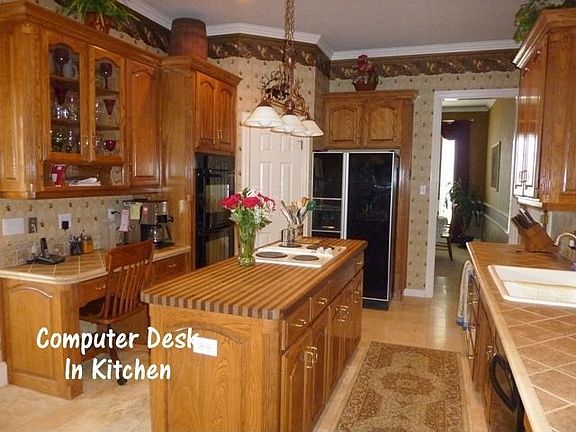 5th image of 3112 Creekwood Ct