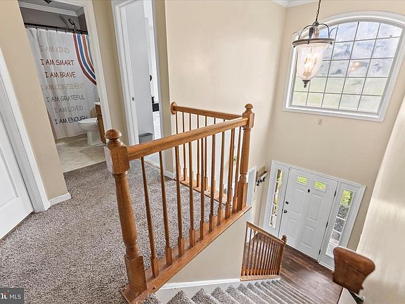 5th image of 3296 Raintree Rd