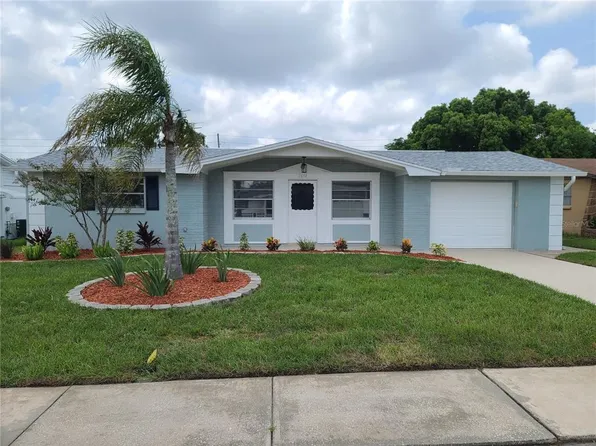 5614 Saren Dr, New Port Richey, FL 34652