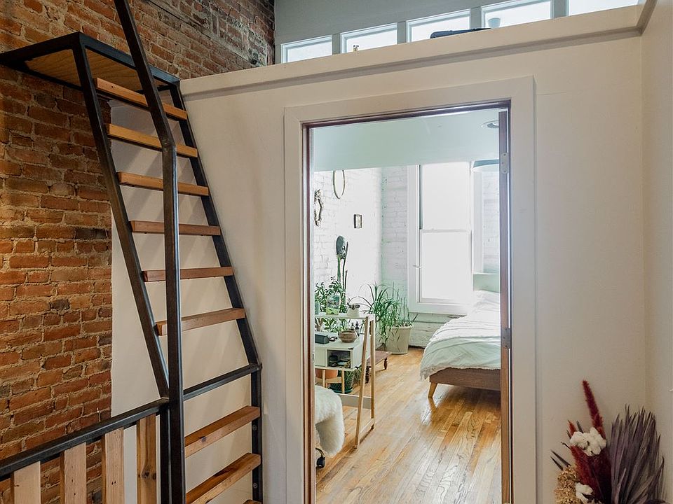 2120MichiganAve-121