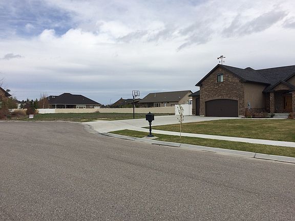 3rd image of 5221 Villa Mirage Ct