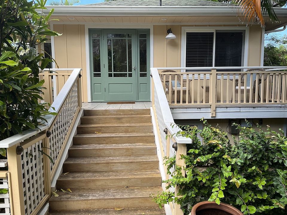 The Yellow Cottage with 2-bedroom, 1.5-bath