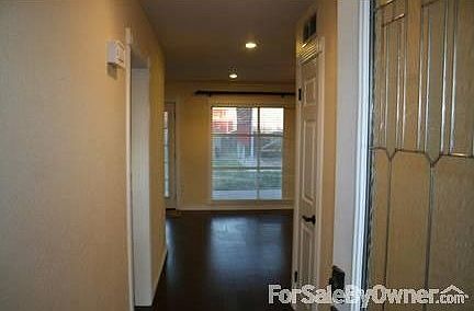 3rd image of 2306 Nabors Ln