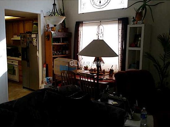3rd image of 7739 N Beverly Hills Dr
