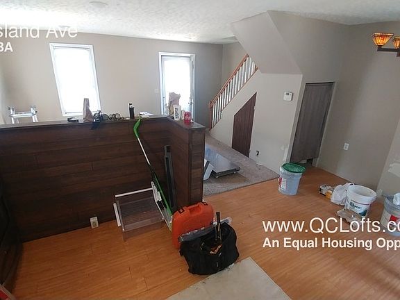 4th image of 348 Island Ave