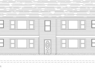 32 Hemans St, Worcester, MA 01605