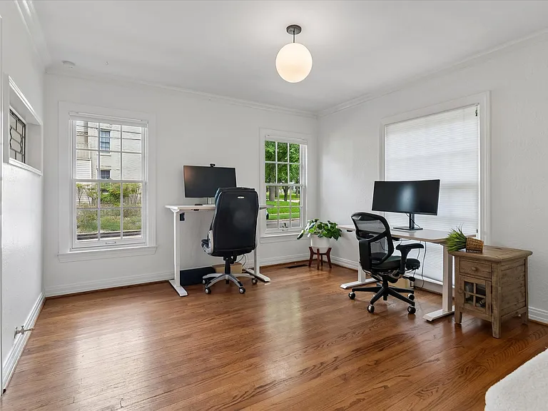 5902 McCommas Blvd — Photo 11