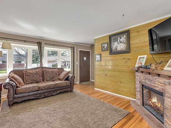 5th image of 4 Pepper Cir E