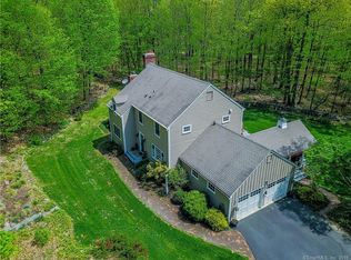 127 Old West Mountain Rd, Ridgefield, CT 06877
