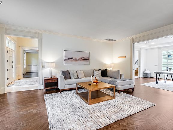 3rd image of 965 S Comus St