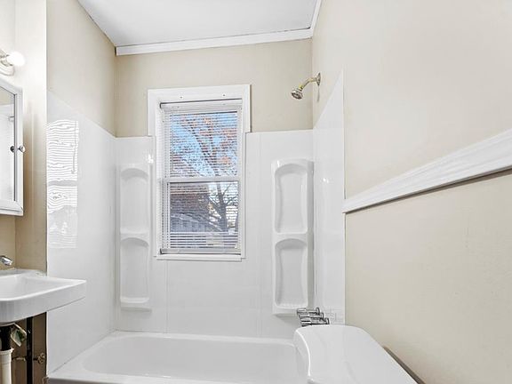 3rd image of 7100 Freda St #11521051