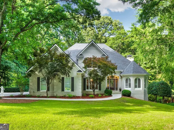 10635 N Edgewater Pl, Johns Creek, GA 30097