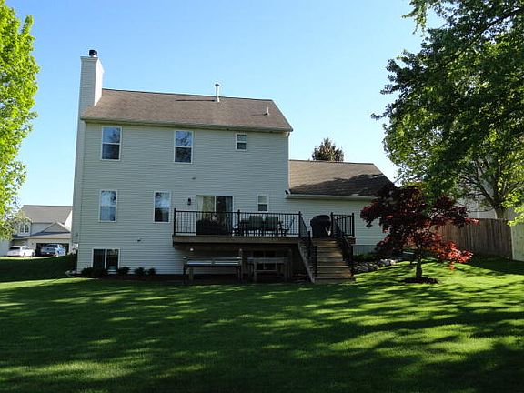 3rd image of 10967 Thornberry Way